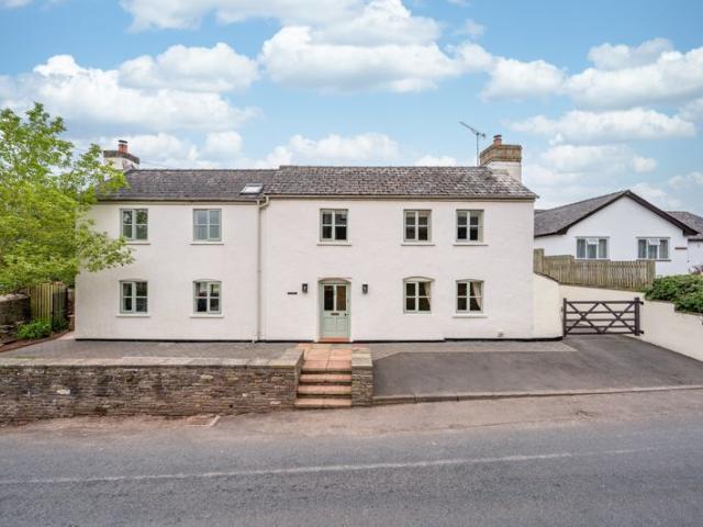 House at Greystones Crescent, Llantilio Pertholey