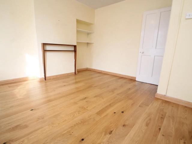 House at Hassop Walk, Greater London