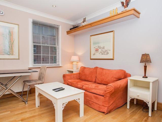 House at Hatherley Street, City of Westminster