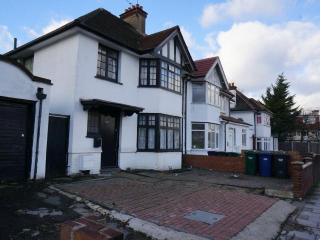 House at Hendon Way, London