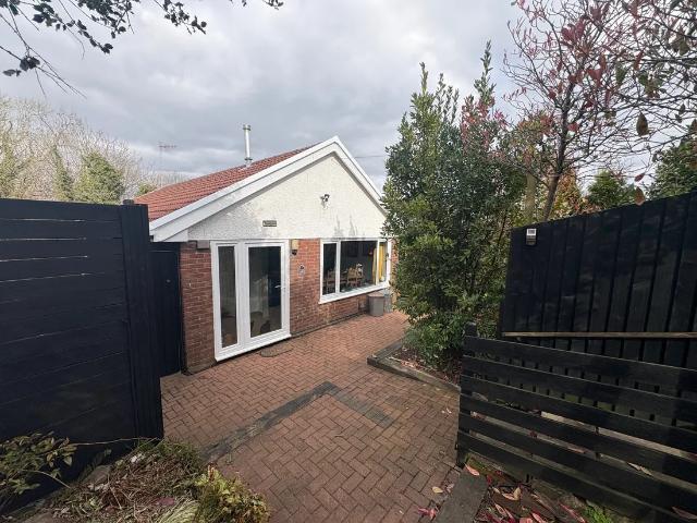 House at Heol Miaren, Swansea