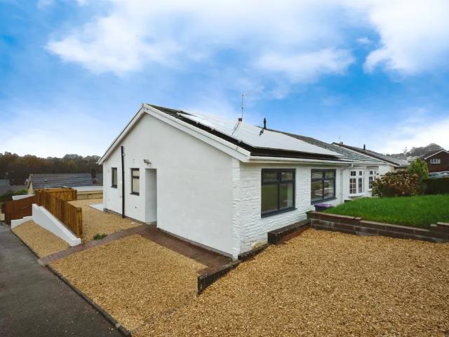 House at Heol Padarn, Pontypool