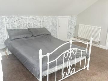 Cinderford, Gloucestershire county, Southdowns