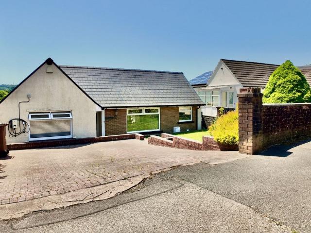 House at Highfield Road, Pontllanfraith