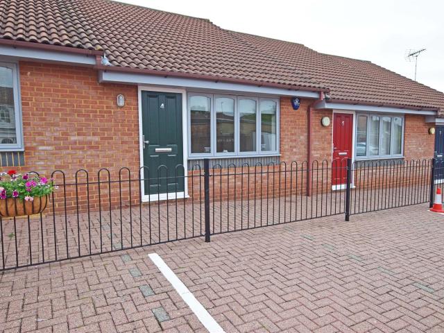 House at Holding Street, Rainham