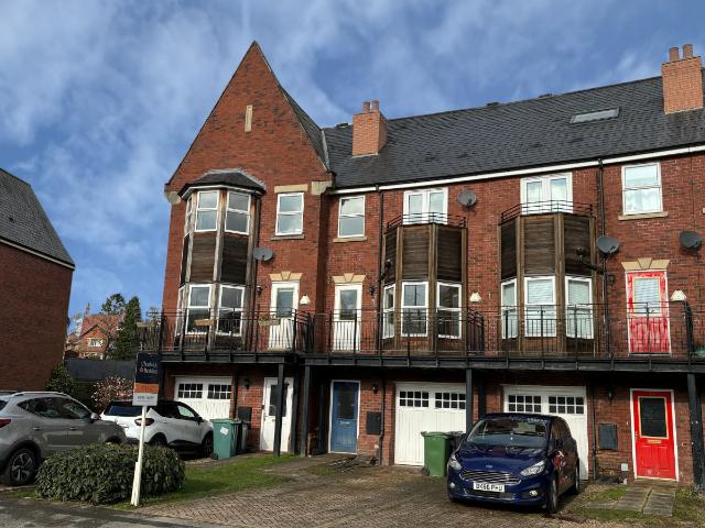 House at Huntington Crescent, Leeds