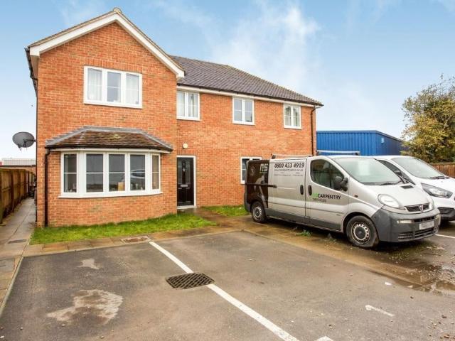 House at Hunts Lane, Surrey Heath