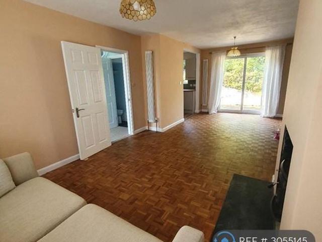 House at Hughenden Avenue, High Wycombe