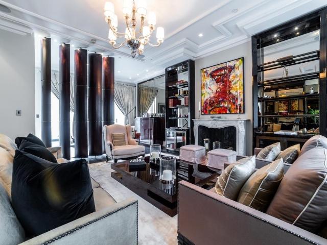 House at Knightsbridge, City of Westminster