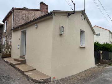 house at La varenne 49270