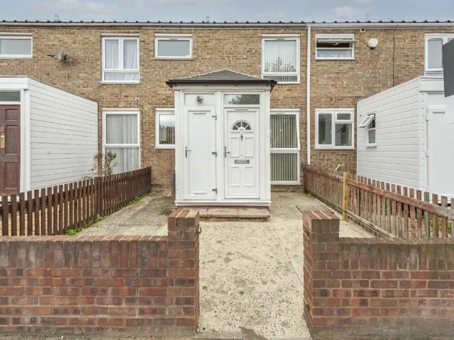 House at Lammermoor Road, Greater London