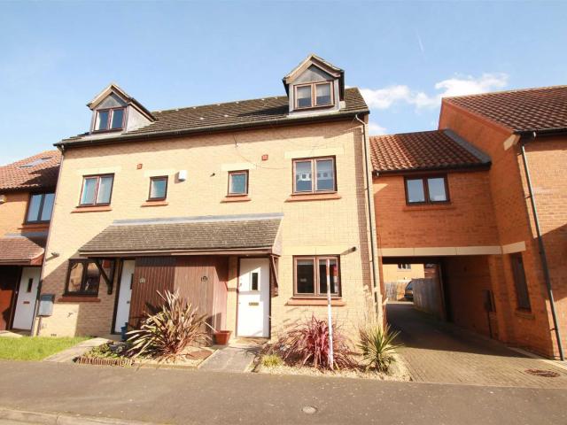 House at Langport Crescent, Shenley Church End