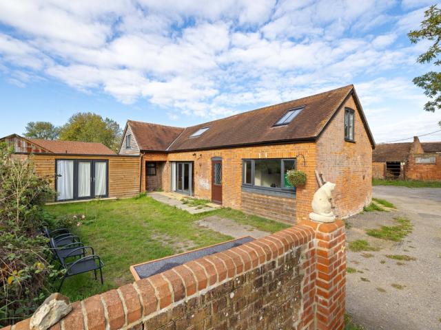 Apartment at Latchford Lane, East Hampshire