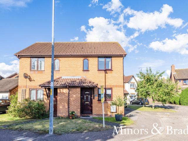 House at Laxton Close, Breckland District