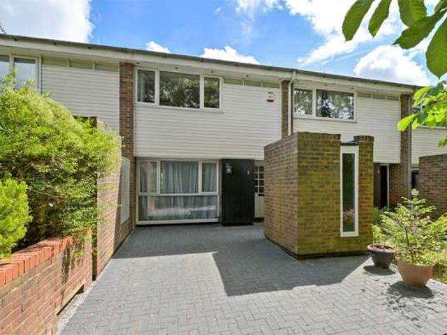 House at Leaf Close, Greater London