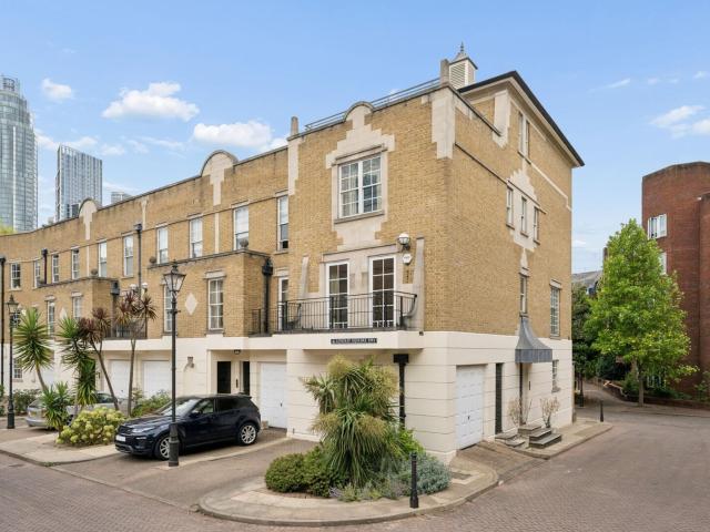 House at Lindsay Square, City of Westminster