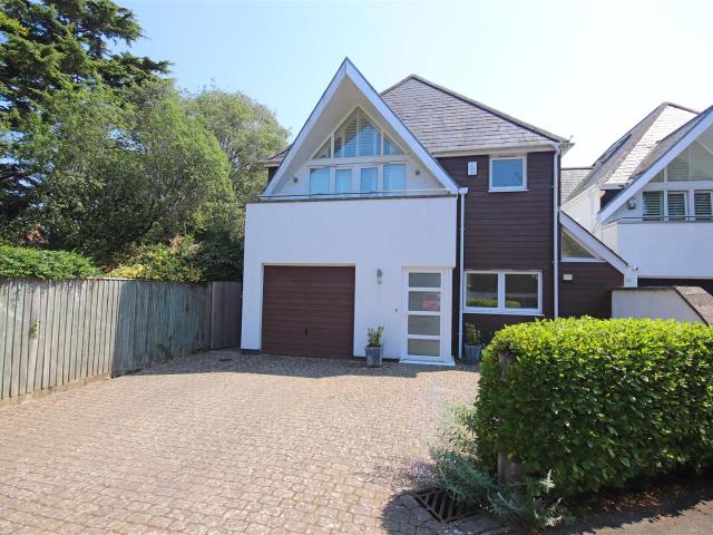 House at Lower Pennington Lane, New Forest