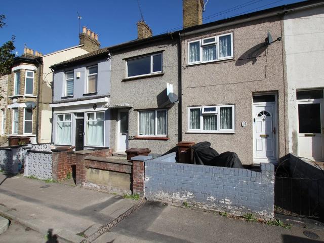 House at Luton Road, Chatham