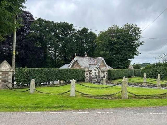 House at Lynher Way, North Hill