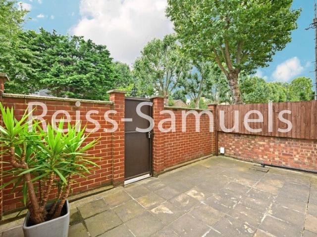 House at Manchester Road, Greater London