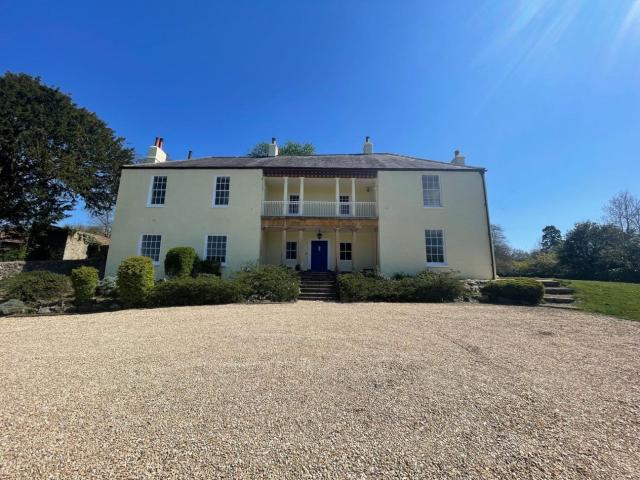 House at Main Road, Cleeve