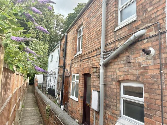 House at Main Street, Derby