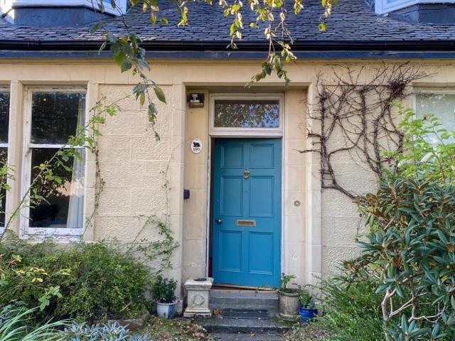 House at Main Street, Neilston