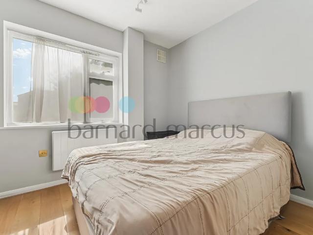 House at May Close, Greater London