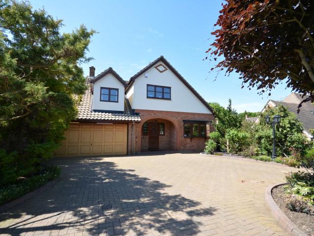 House at Mendoza Close, London
