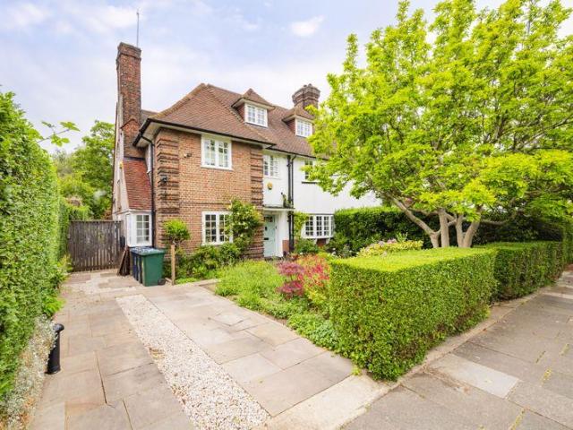 House at Meadway, London