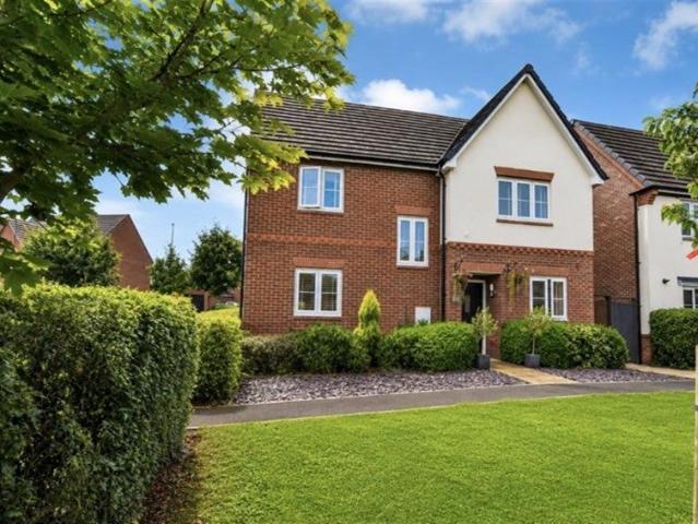 House at Medway Walk, Holmes Chapel
