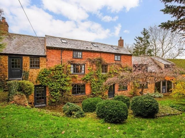 House at Middle Lane, Cherwell District