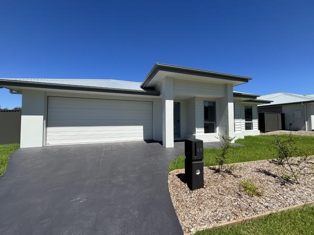 house at Moonee Beach 53 Mangrove View