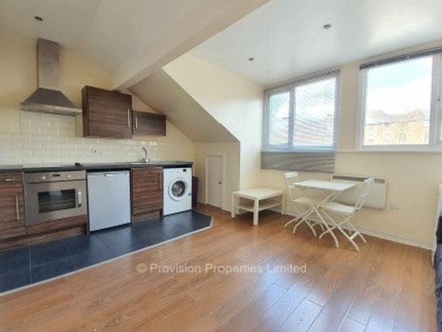 House at Moorland Avenue, Leeds