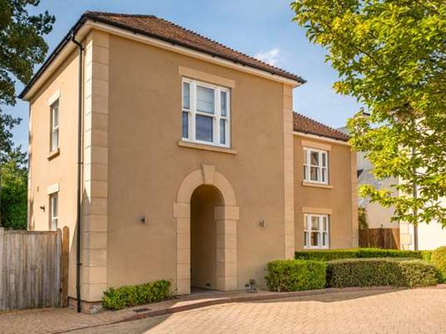 House at Mornington Drive, Winchester