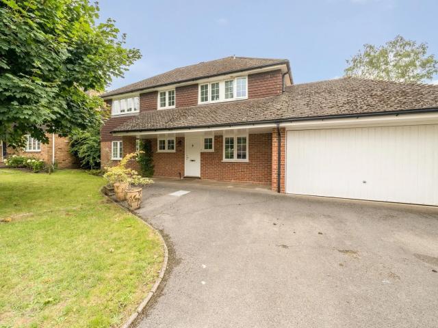 House at Murray Court, Sunninghill and Ascot