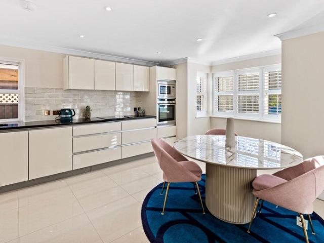 House at Napier Close, Reigate and Banstead