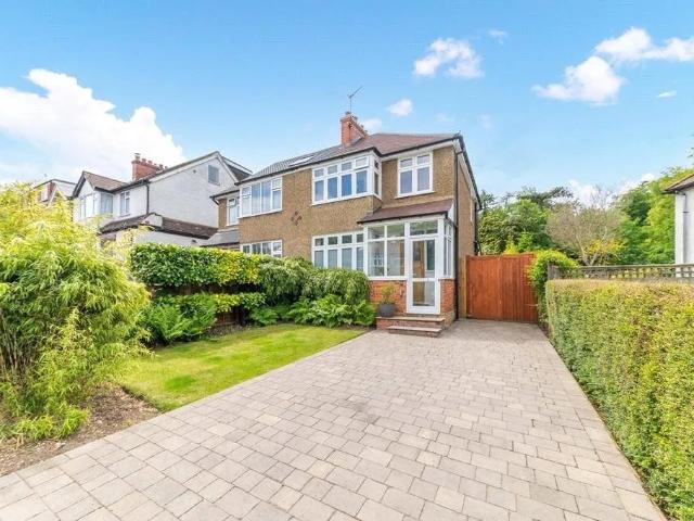 House at Newstead Rise, Caterham Valley