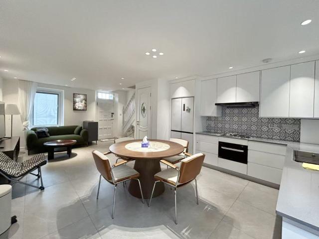 House at Nightingale Grove, Greater London