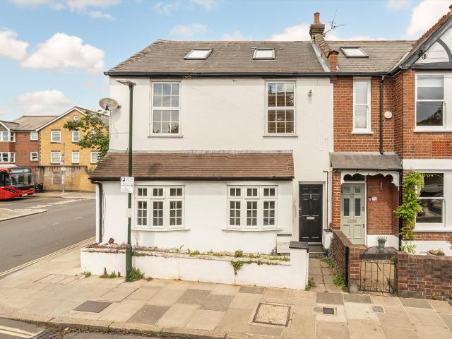 House at North Worple Way, Greater London