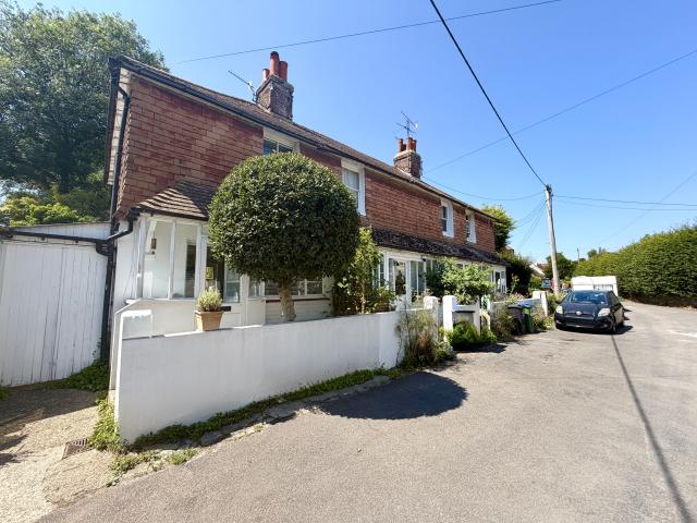 House at Oak Cottages, Fletching