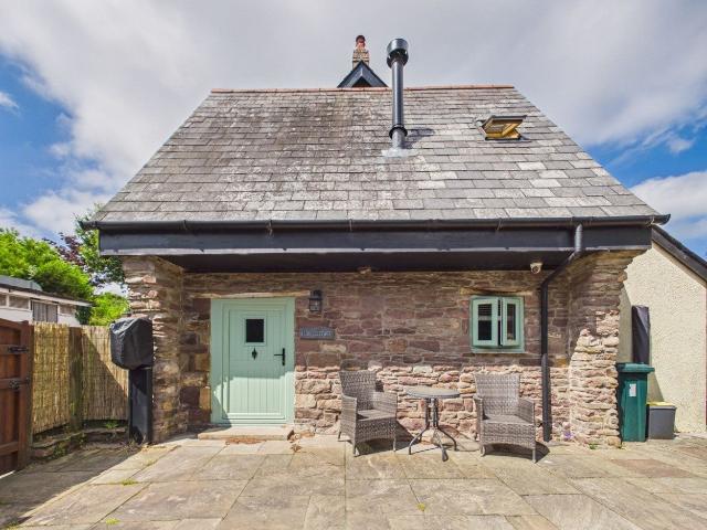 House at Old Abergavenny Road, Mamhilad