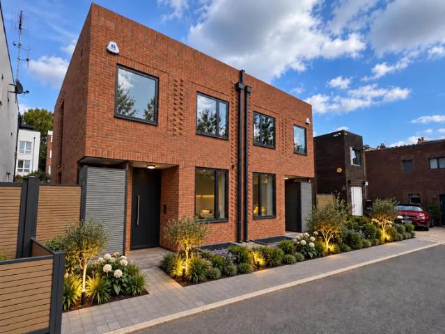 House at Parsifal Road, Greater London