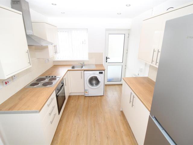 House at Pen yr Ysgol, Pontypridd