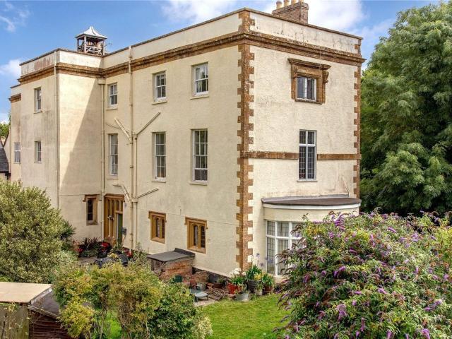 Apartment at Queen Acre Lane, Taunton