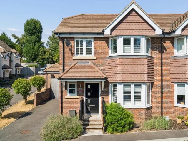 House at Randall Drive, Toddington