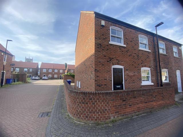 House at Rainbow Close, Doncaster