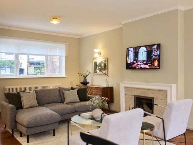 House at Ravenswood Court, Greater London