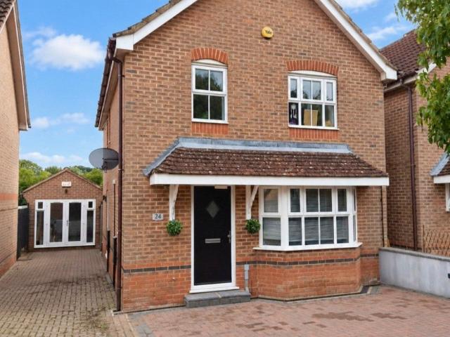 House at Redwell Avenue, Rother
