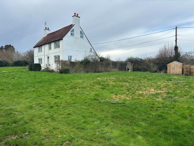House at Redlands Lane, Rother